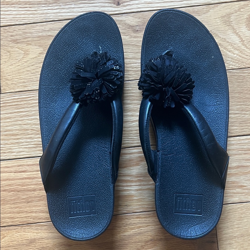 FitFlop Black Floral Pom Toe-Post Sandals